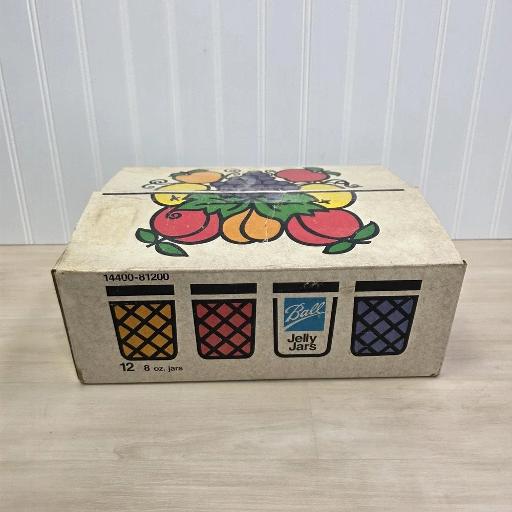 10 Ball Quilted Crystal Jelly Jars Tall w/ Grapes & Fruit Lids 4